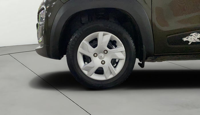 2023 Renault Kwid RXT 1.0, Petrol, Manual, 17,813 km, Left Front Wheel