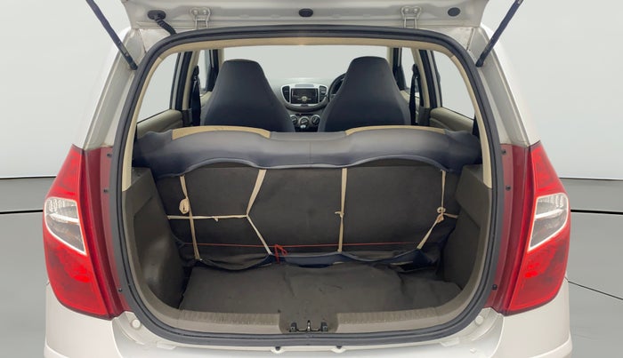 2013 Hyundai i10 MAGNA 1.1, Petrol, Manual, 59,689 km, Boot Open Zoomed View