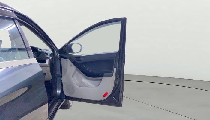 2017 Tata NEXON XM PETROL, Petrol, Manual, 50,483 km, RHS Front Door