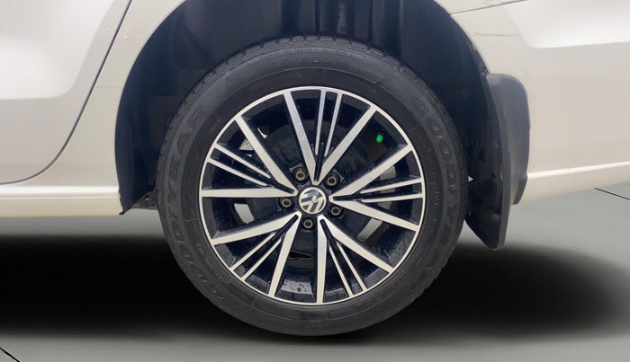 2019 Volkswagen Vento HIGHLINE 1.5 AT, Diesel, Automatic, 45,193 km, Left Rear Wheel