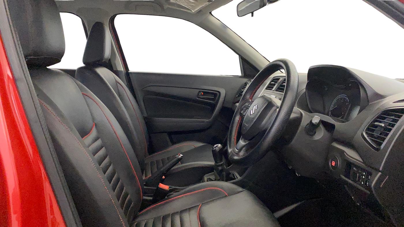 2021 Maruti Vitara Brezza VXI, Petrol, Manual, 52,709 km, Right Side Front Door Cabin
