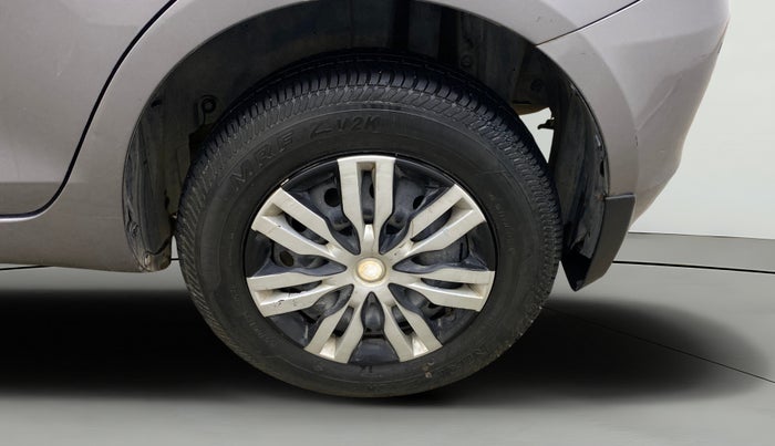 2014 Maruti Swift VXI, Petrol, Manual, 54,439 km, Left Rear Wheel