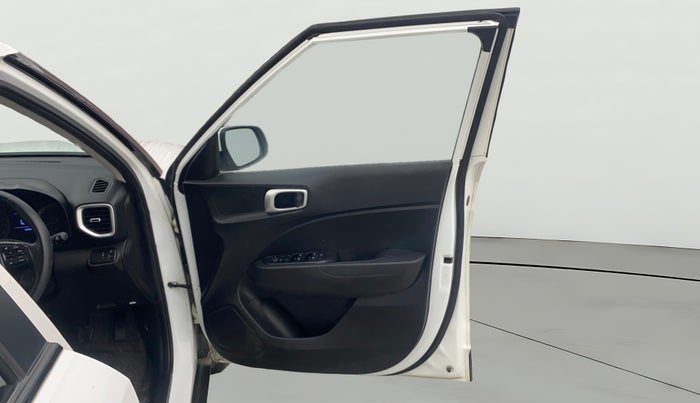 2021 Hyundai VENUE SX 1.0 TURBO IMT, Petrol, Manual, 56,076 km, RHS Front Door