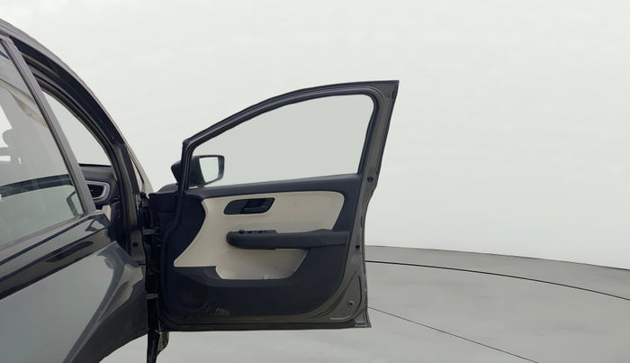 2022 Tata ALTROZ XT PETROL, Petrol, Manual, 55,288 km, RHS Front Door