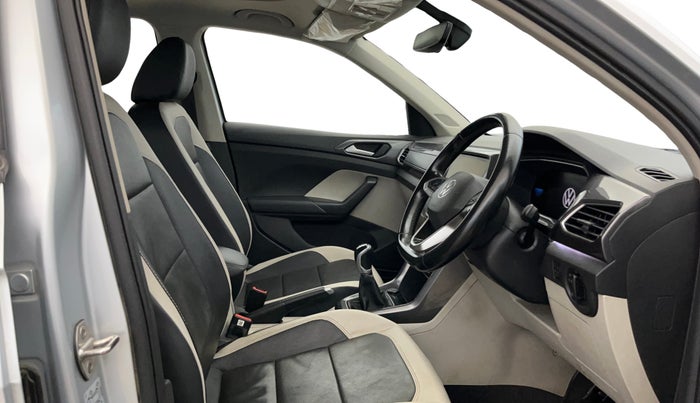 2022 Volkswagen TAIGUN TOPLINE 1.0 TSI MT, Petrol, Manual, 49,465 km, Right Side Front Door Cabin