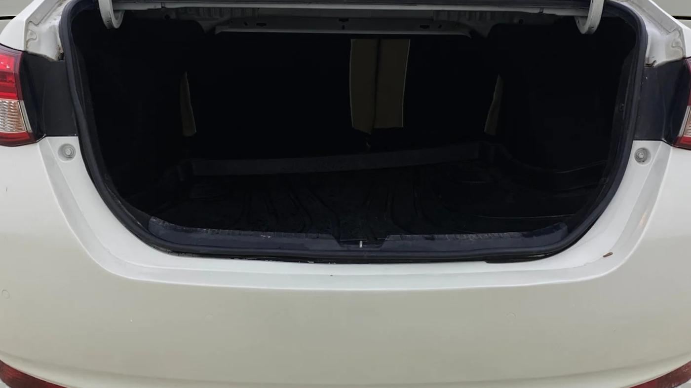 2019 Toyota YARIS V CVT, Petrol, Automatic, 74,810 km, Boot Open Zoomed View