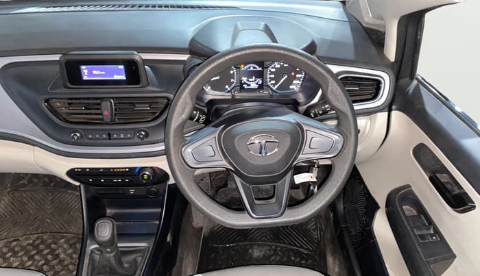 2023 Tata ALTROZ XE PLUS PETROL, Petrol, Manual, 5,019 km, Steering Wheel Close Up