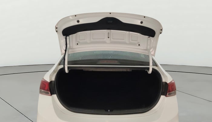 2019 Hyundai Verna 1.6 VTVT SX O, Petrol, Manual, 78,609 km, Boot Door Open