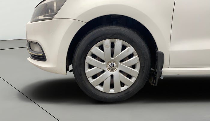 2016 Volkswagen Polo COMFORTLINE 1.2L, Petrol, Manual, 77,186 km, Left Front Wheel