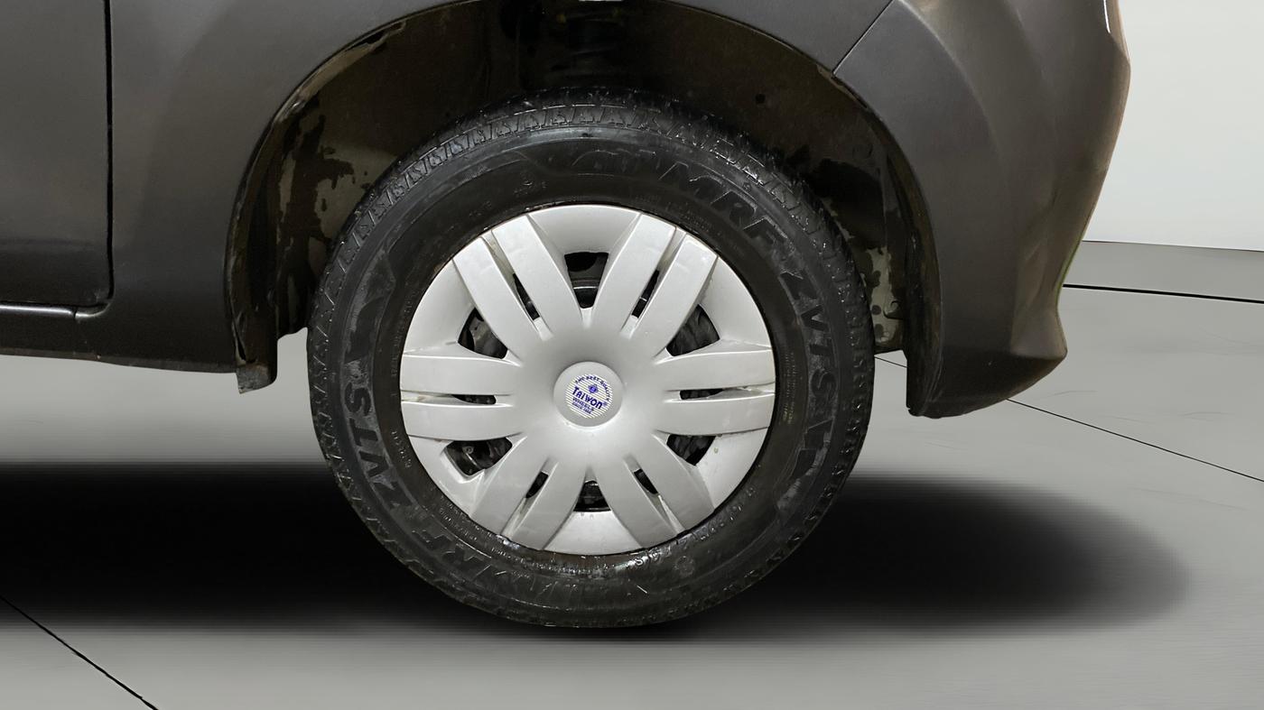 2015 Maruti Alto 800 LXI, Petrol, Manual, 28,140 km, Right Front Wheel