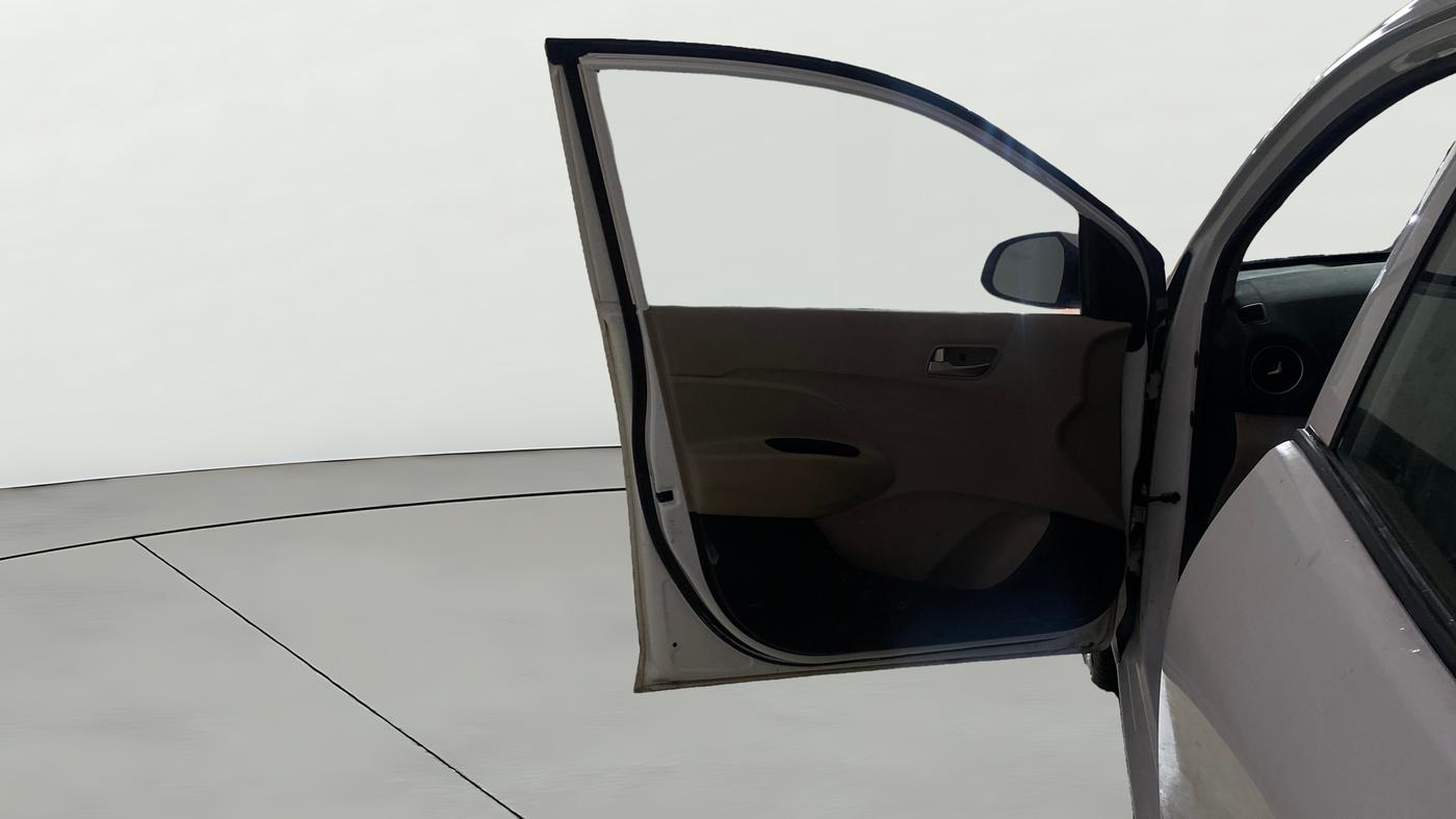 2018 Hyundai NEW SANTRO SPORTZ MT, CNG, Manual, 68,407 km, LHS Front Door