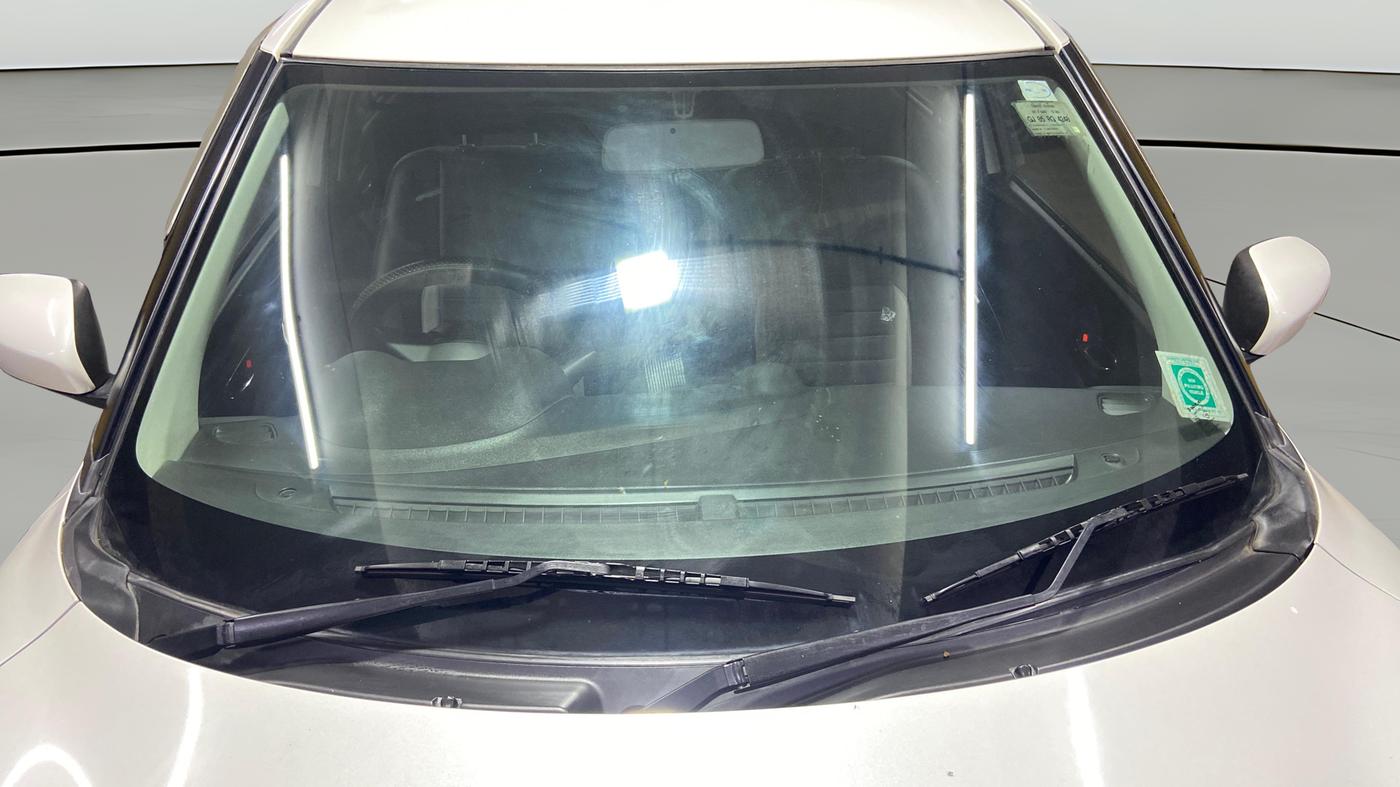 2019 Maruti Swift VXI, Petrol, Manual, 30,010 km, Front Windshield