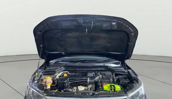 2019 Mahindra XUV300 W8 1.5 DIESEL, Diesel, Manual, 1,12,627 km, Open Bonet