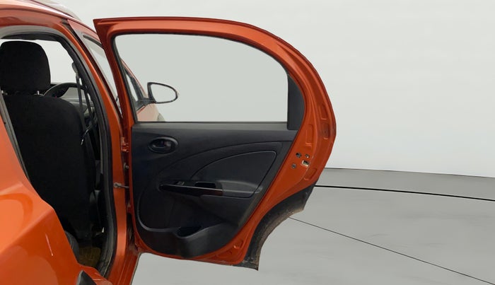 2014 Toyota Etios CROSS 1.2 G, Petrol, Manual, 44,728 km, RHS Rear Door