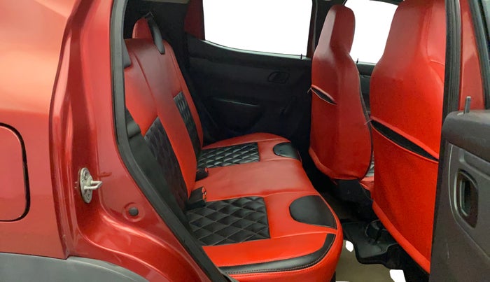 2015 Renault Kwid RXT 0.8, Petrol, Manual, 62,290 km, Right Side Rear Door Cabin