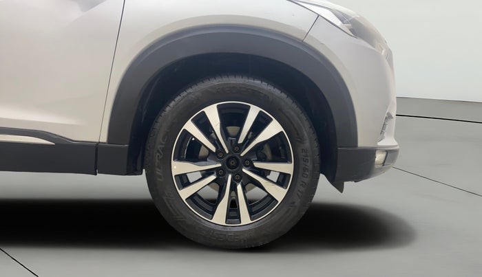 2019 Nissan Kicks XL DIESEL, Diesel, Manual, 66,998 km, Right Front Wheel