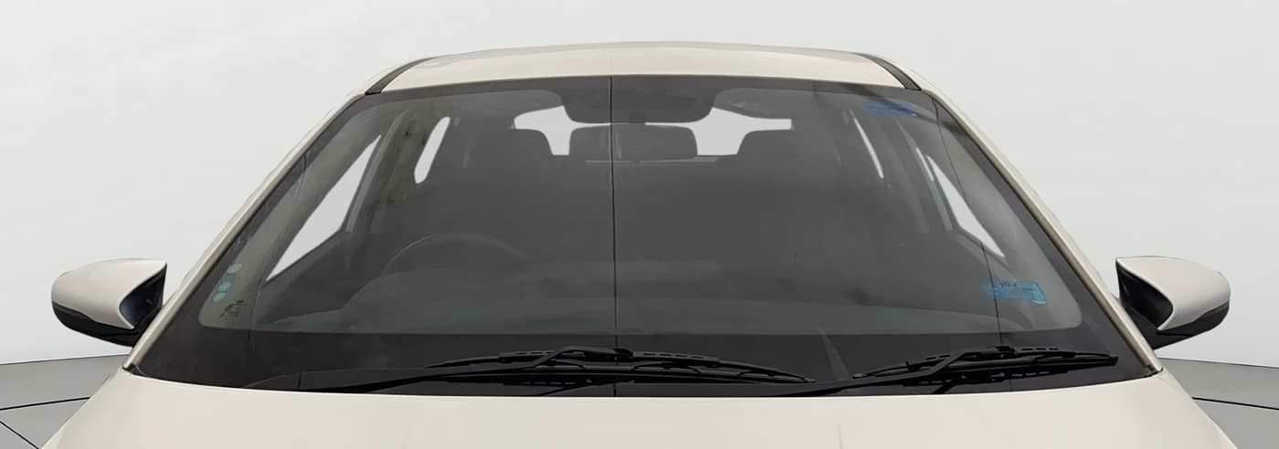 2022 Hyundai NEW I20 SPORTZ 1.2 MT, Petrol, Manual, 84,398 km, Front Windshield