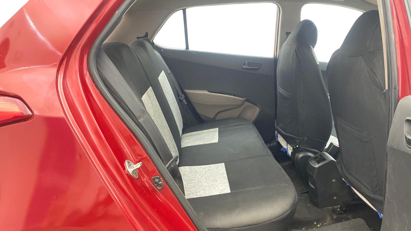 2018 Hyundai Grand i10 MAGNA 1.2 KAPPA VTVT, Petrol, Manual, 66,108 km, Right Side Rear Door Cabin