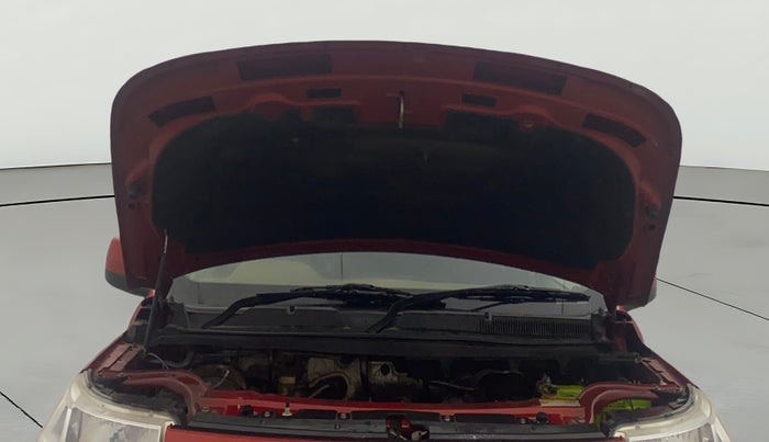 2017 Mahindra TUV300 T8 AMT, Diesel, Automatic, 83,049 km, Open Bonet