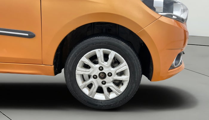 2017 Tata Tiago XZ PETROL, Petrol, Manual, 75,413 km, Right Front Wheel