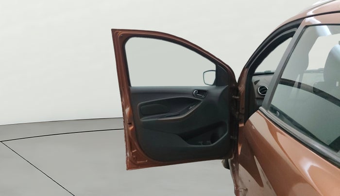 2018 Ford FREESTYLE TITANIUM PLUS 1.2 PETROL, Petrol, Manual, 56,361 km, LHS Front Door