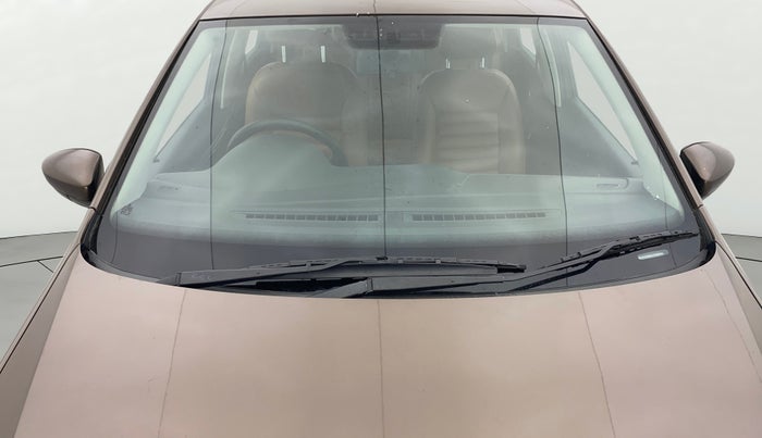 2020 Volkswagen Polo TRENDLINE 1.0L, Petrol, Manual, 34,663 km, Front Windshield