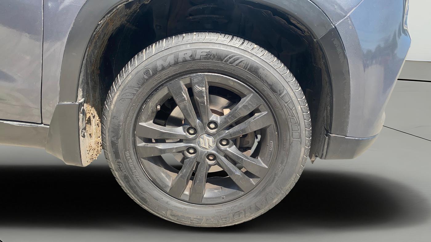 2019 Maruti Vitara Brezza ZDI PLUS AMT, Diesel, Automatic, 1,38,529 km, Right Front Wheel