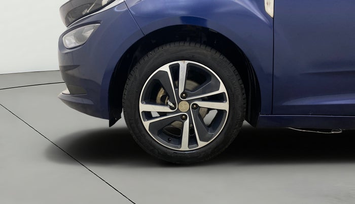 2023 Tata ALTROZ XZ DIESEL, Diesel, Manual, 98,222 km, Left Front Wheel