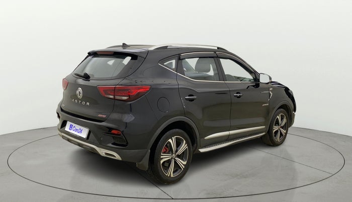 2023 MG ASTOR SAVVY 1.5 CVT S RED, Petrol, Automatic, 18,463 km, Right Back Diagonal