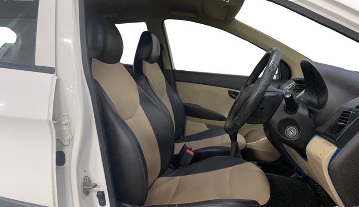 2016 Hyundai Eon ERA +, Petrol, Manual, 47,904 km, Right Side Front Door Cabin