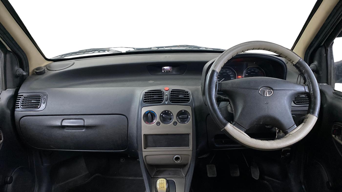 2017 Tata Indigo ECS GLS, CNG, Manual, 70,171 km, Dashboard