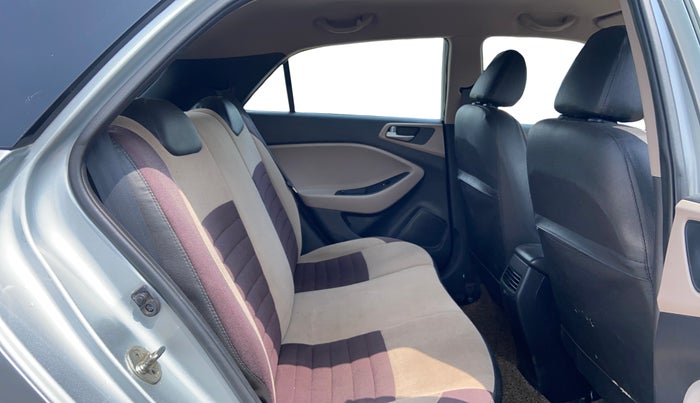 2019 Hyundai Elite i20 MAGNA PLUS 1.4 CRDI, Diesel, Manual, 91,161 km, Right Side Rear Door Cabin