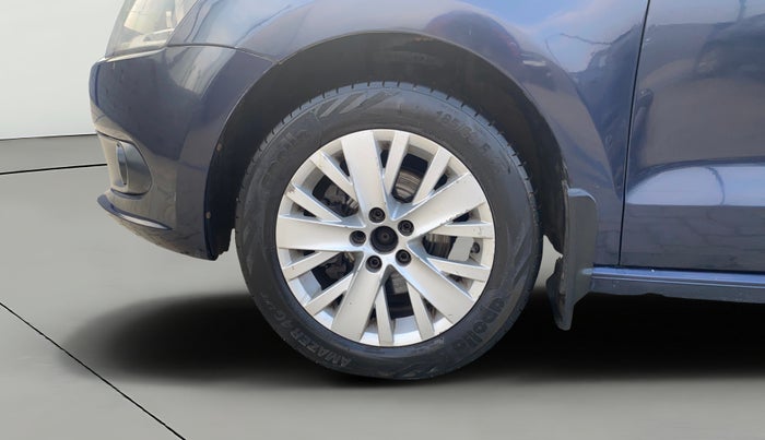 2015 Volkswagen Vento COMFORTLINE DIESEL 1.5, Diesel, Manual, 1,21,148 km, Left Front Wheel