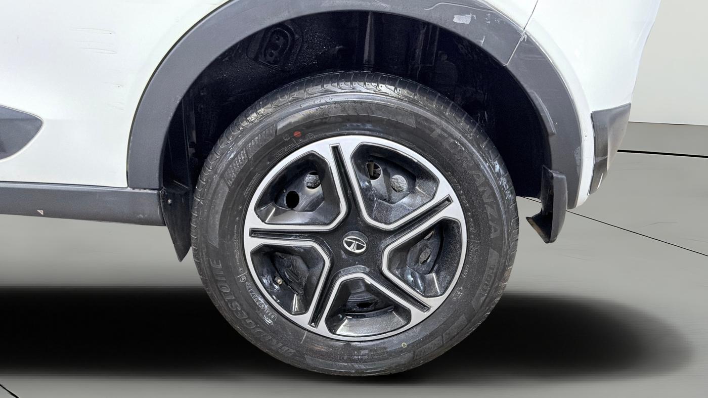 2019 Tata NEXON XMA PETROL, Petrol, Automatic, 78,750 km, Left Rear Wheel