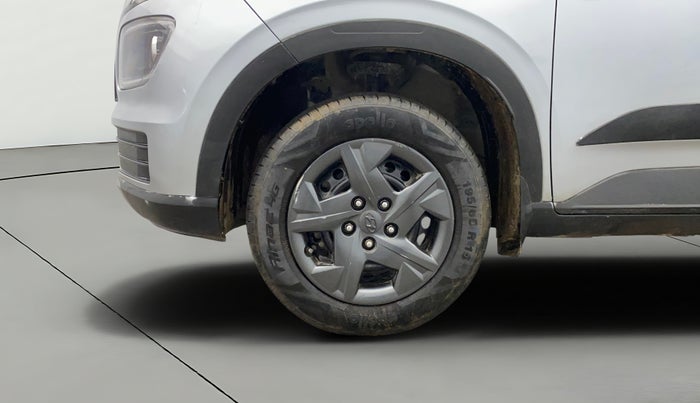 2023 Hyundai VENUE S(O) 1.2, Petrol, Manual, 79,410 km, Left Front Wheel