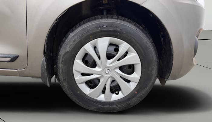 2018 Maruti Swift VXI, Petrol, Manual, 20,439 km, Right Front Wheel