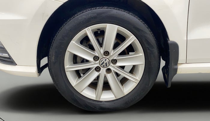 2016 Volkswagen Ameo HIGHLINE DSG 1.5 DIESEL , Diesel, Automatic, 1,01,196 km, Left Front Wheel