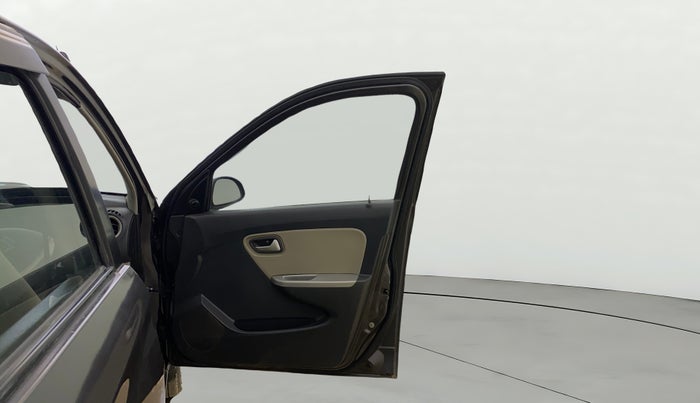 2017 Maruti Alto K10 VXI, CNG, Manual, 1,32,592 km, RHS Front Door