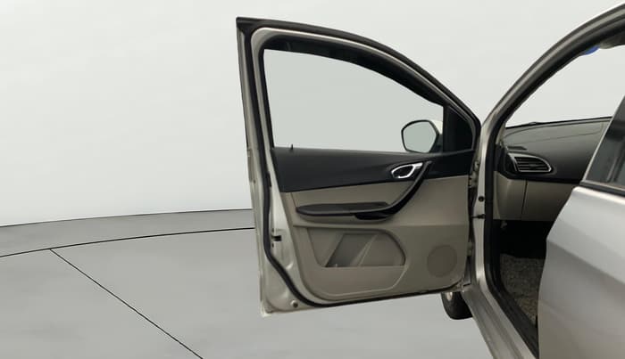2018 Tata Tiago XZ PETROL, Petrol, Manual, 1,81,325 km, LHS Front Door