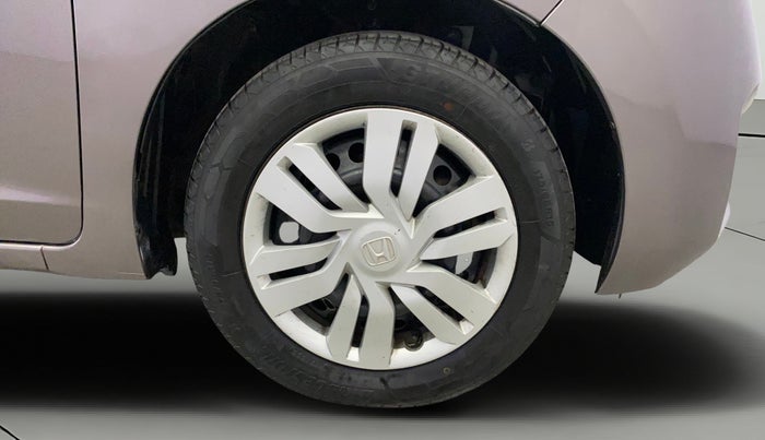 2015 Honda Jazz 1.2L I-VTEC SV, Petrol, Manual, 1,20,297 km, Right Front Wheel