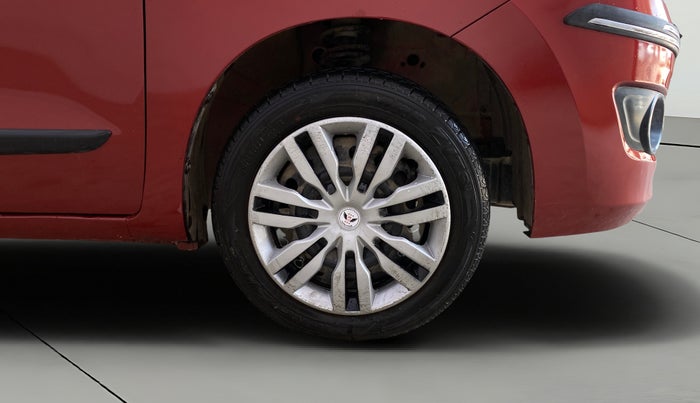 2017 Maruti Wagon R 1.0 VXI AMT, CNG, Automatic, 83,396 km, Right Front Wheel
