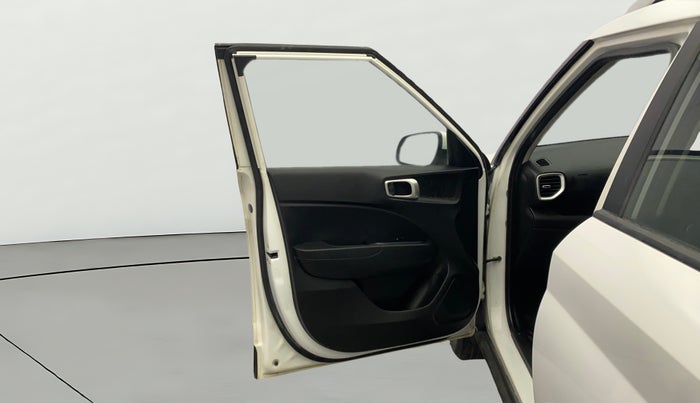 2019 Hyundai VENUE SX 1.0 TURBO, Petrol, Manual, 63,145 km, LHS Front Door