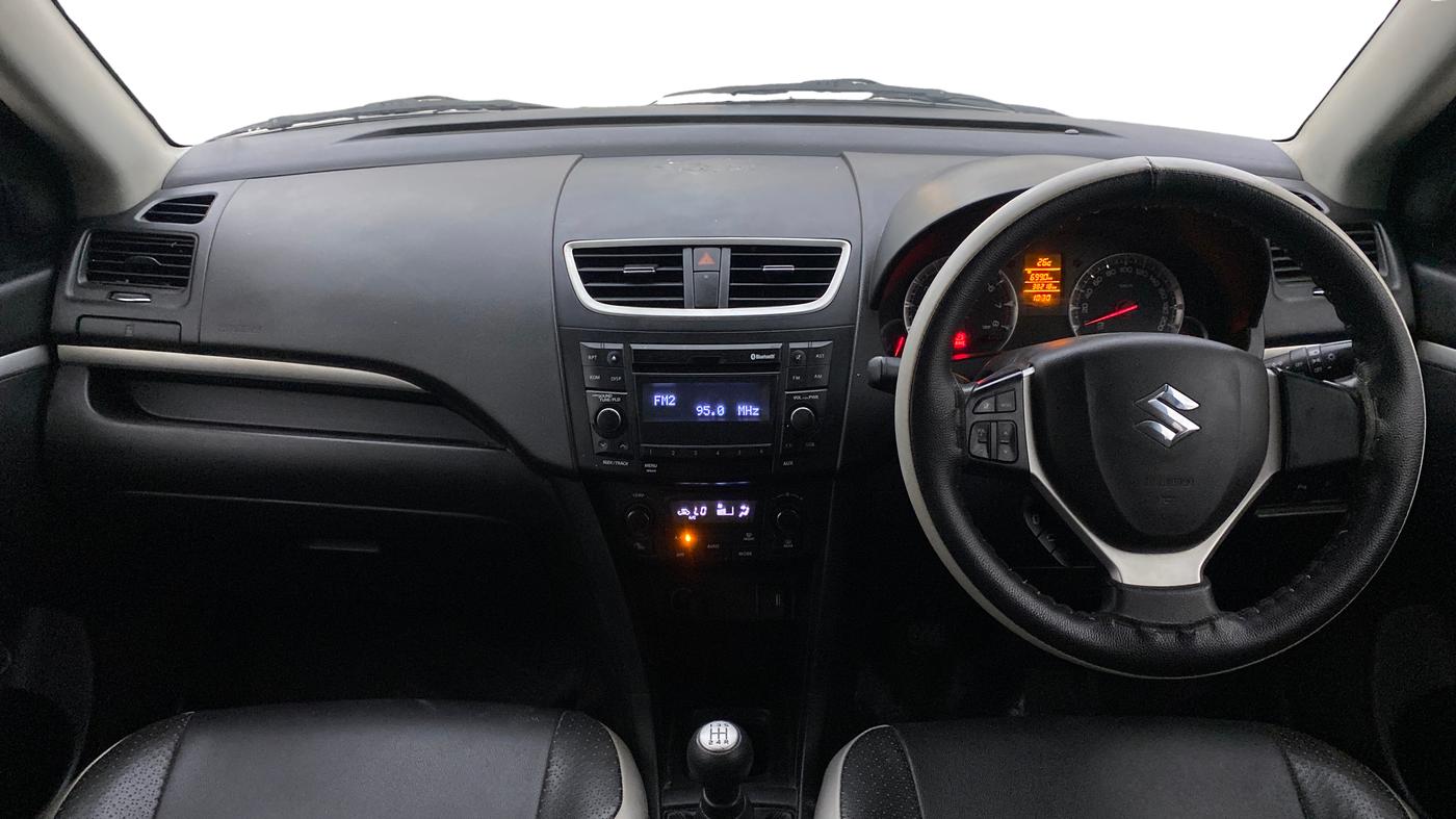 2016 Maruti Swift ZXI, Petrol, Manual, 38,175 km, Dashboard