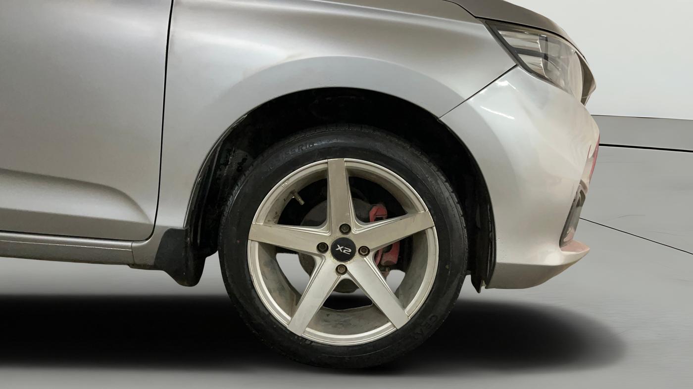 2019 Honda Amaze 1.5L I-DTEC S, Diesel, Manual, 91,818 km, Right Front Wheel