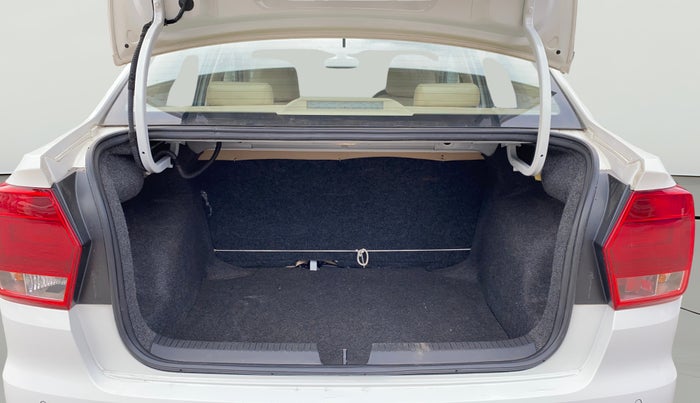 2018 Volkswagen Ameo HIGHLINE PLUS 1.0L 16 ALLOY, Petrol, Manual, 34,206 km, Boot Open Zoomed View