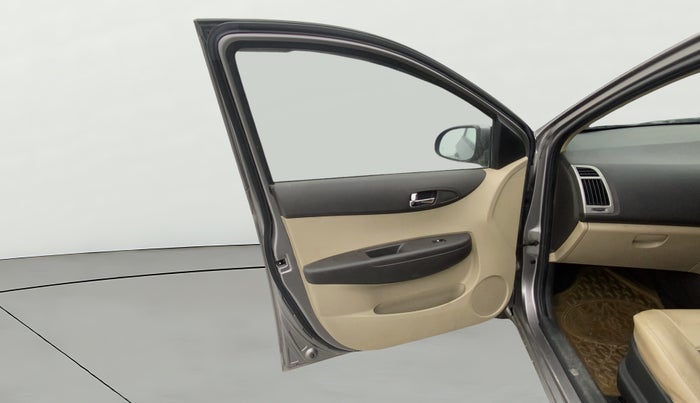 2013 Hyundai i20 MAGNA 1.2, Petrol, Manual, 94,273 km, LHS Front Door