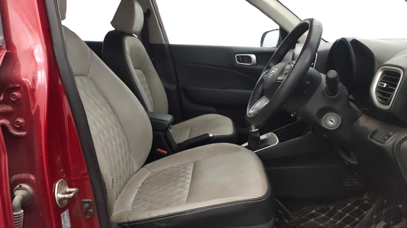 2022 Hyundai VENUE SX 1.5 CRDI, Diesel, Manual, 92,623 km, Right Side Front Door Cabin