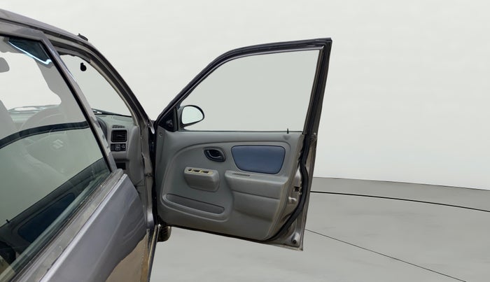 2014 Maruti Alto K10 VXI, CNG, Manual, 59,340 km, RHS Front Door