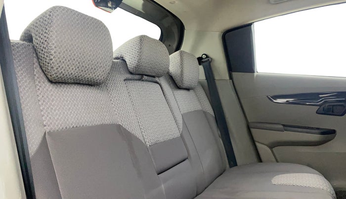 2016 Mahindra Kuv100 K6 6 STR, Petrol, Manual, 13,528 km, Right Side Rear Door Cabin