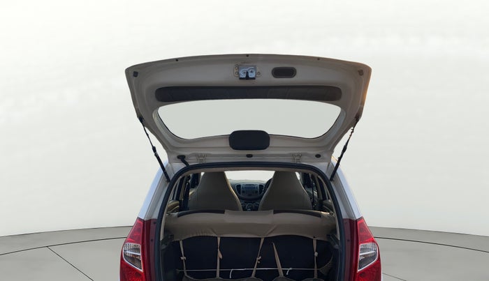 2014 Hyundai i10 SPORTZ 1.1, Petrol, Manual, 96,322 km, Boot Door Open